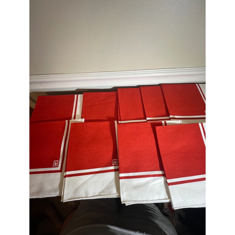 Anne Klein Red White Cloth Napkins Set of 9 Lion Logo Border Square Table Linens